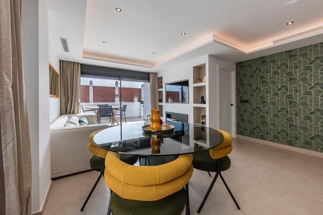 3 sypialnia Apartament na sprzedaż w Nueva Andalucía Centro, Marbella z basenem - 785 000 € (Ref: 9503092)