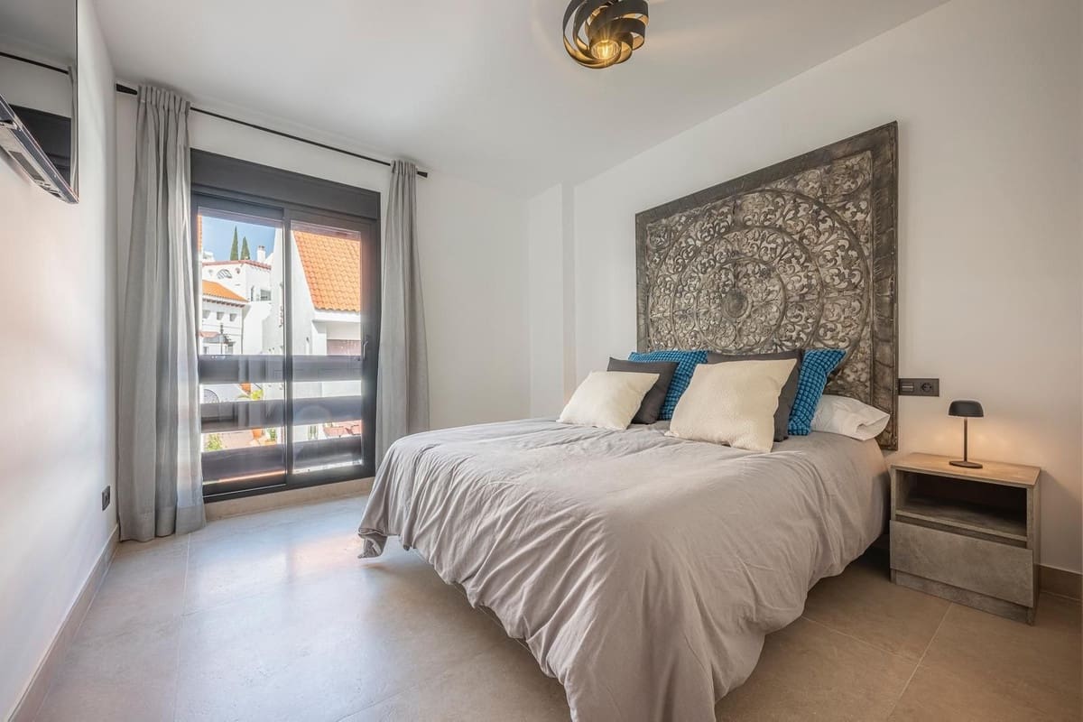 3 quarto Apartamento para venda em Nueva Andalucia com piscina - 785 000 € (Ref: 9503092)