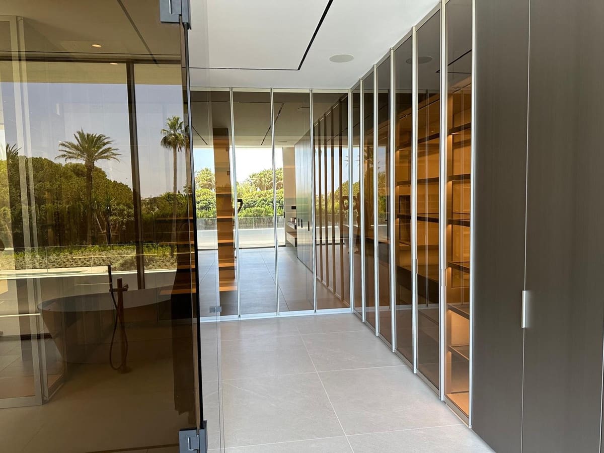 4 bedroom Townhouse for sale in Marbella with pool garage - € 4,800,000 (Ref: 9503410)