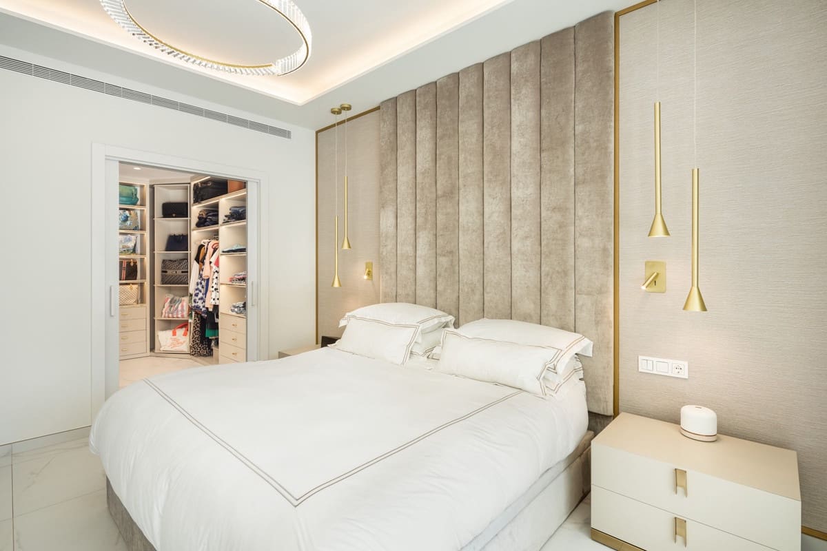 3 makuuhuone Huoneisto myytävänä paikassa Benalmadena mukana uima-altaan 
autotalli - 1 450 000 € (Ref: 9511151)