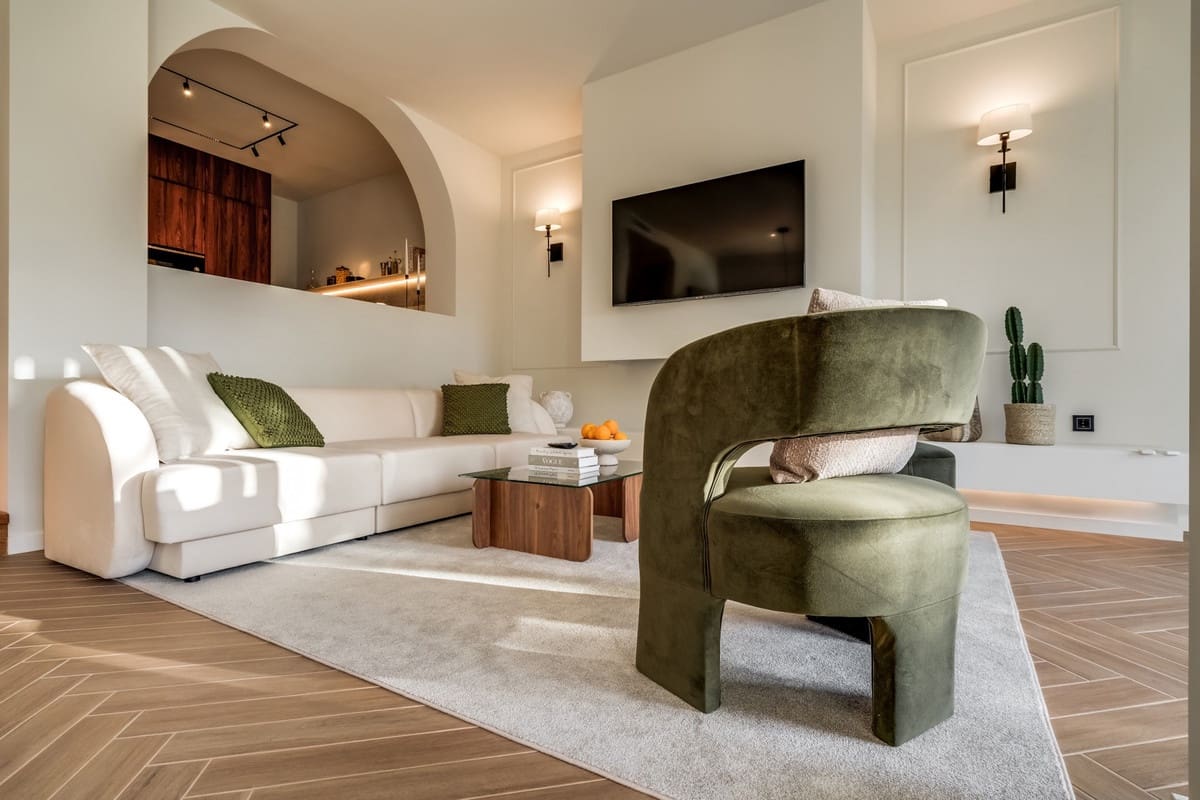 4 soveværelse Byhus til salg i Nueva Andalucia med swimmingpool - € 1.395.000 (Ref: 9511152)