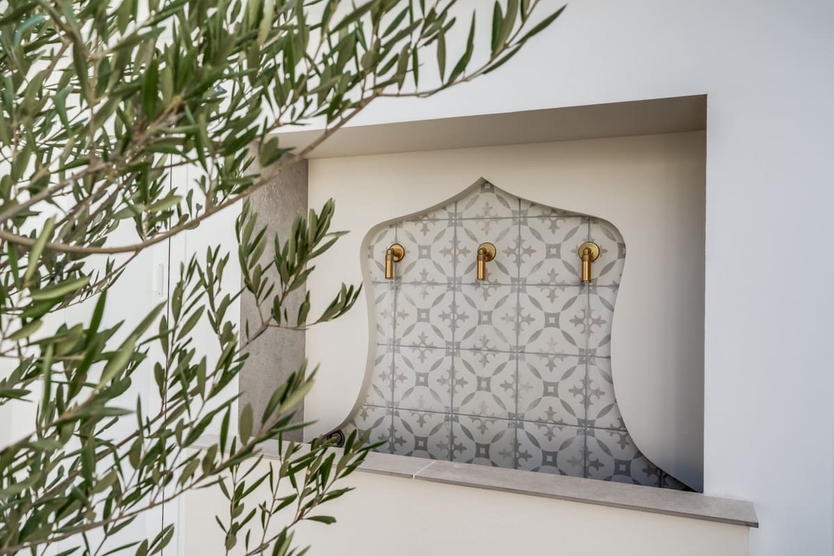 4 soveværelse Byhus til salg i Nueva Andalucia med swimmingpool - € 1.395.000 (Ref: 9511152)