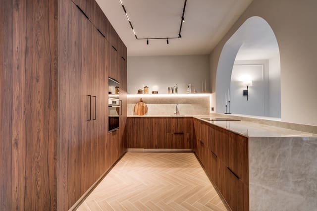 4 sypialnia Dom na sprzedaż w Nueva Andalucia, Marbella z basenem - 1 395 000 € (Ref: 9511152)