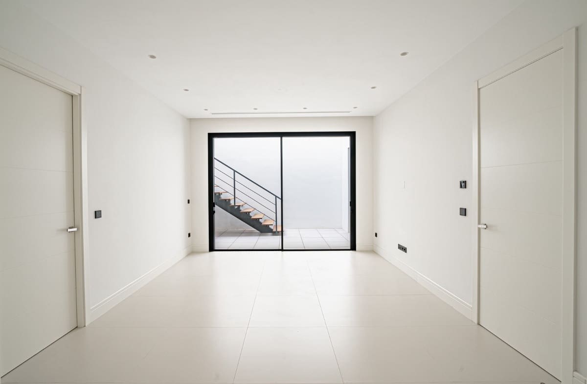 4 Zimmer Villa zu verkaufen in Golden Mile mit Pool Garage - 3.500.000 € (Ref: 9511157)