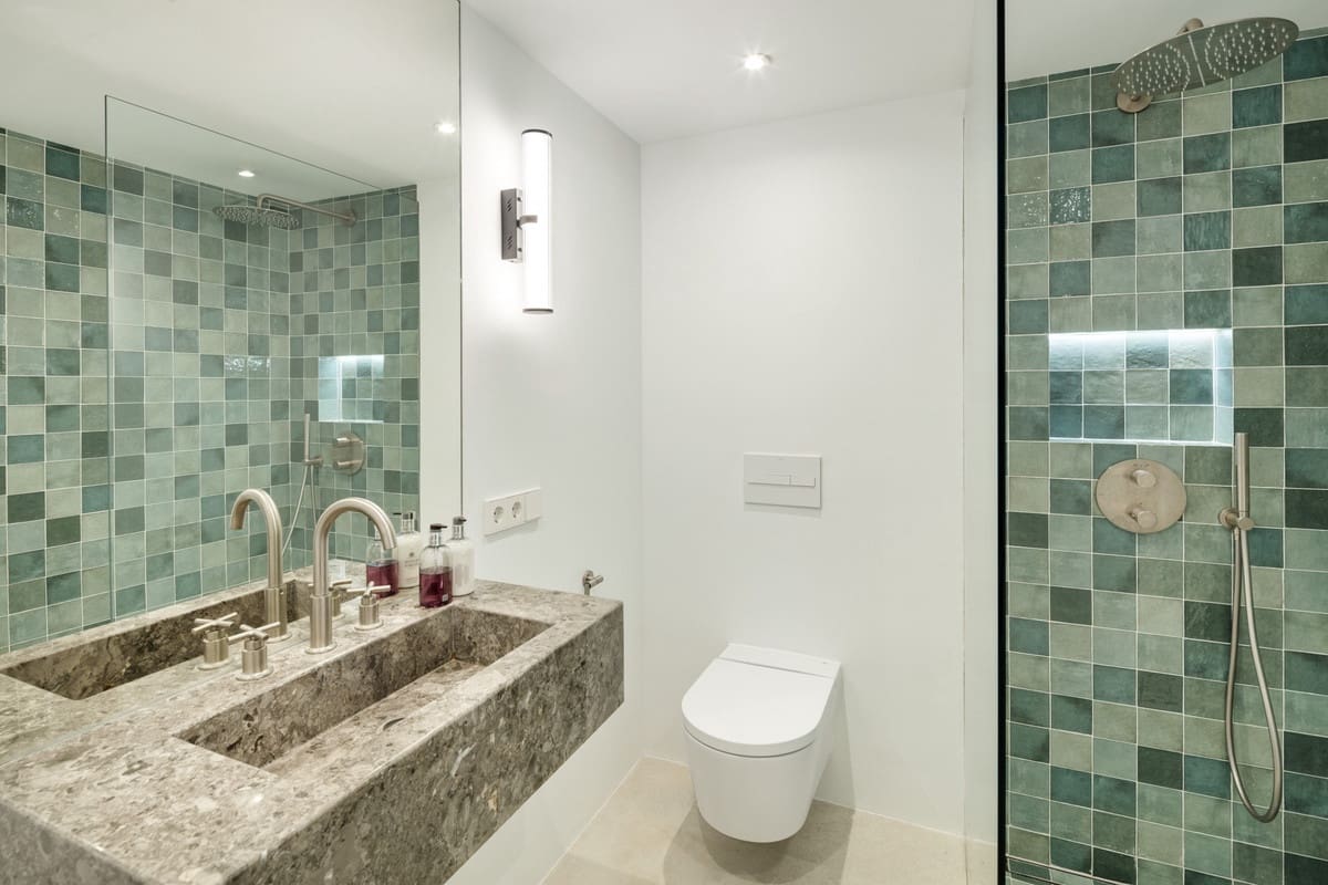 5 bedroom Penthouse for sale in Golden Mile with pool garage - € 2,695,000 (Ref: 9511161)