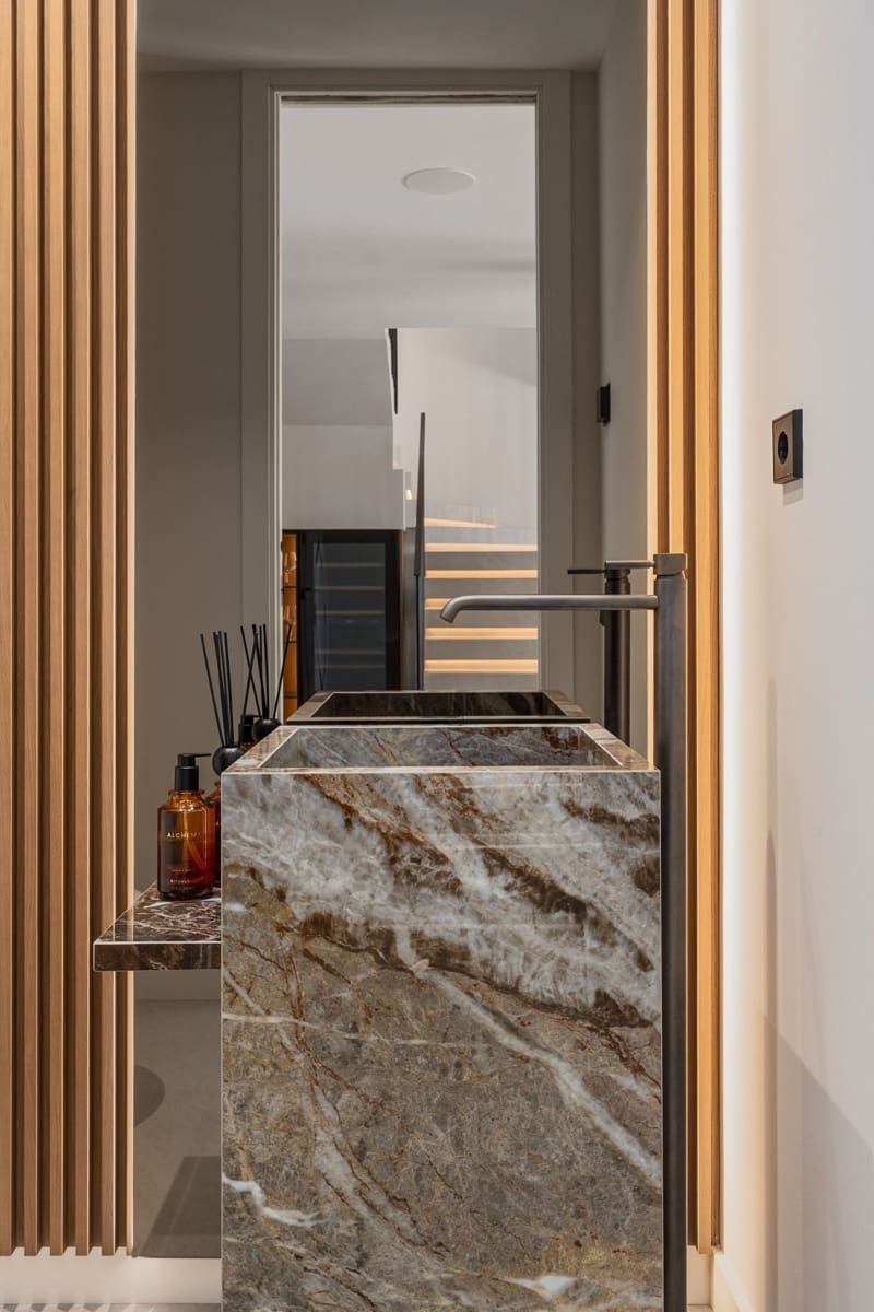 3 sypialnia Dom na sprzedaż w Benahavis z basenem - 1 650 000 € (Ref: 9511165)