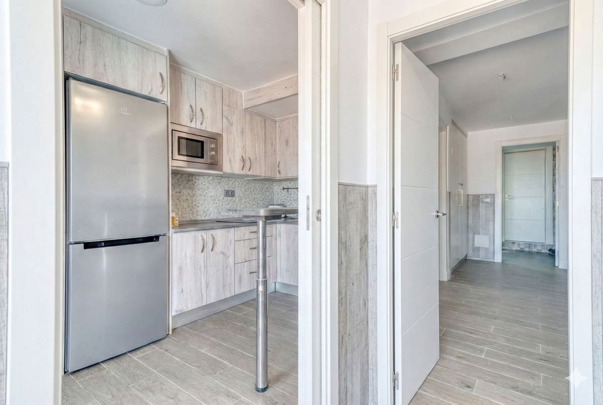 5 makuuhuone Huvila myytävänä paikassa Buenas Noches mukana uima-altaan 
autotalli - 830 000 € (Ref: 9516493)