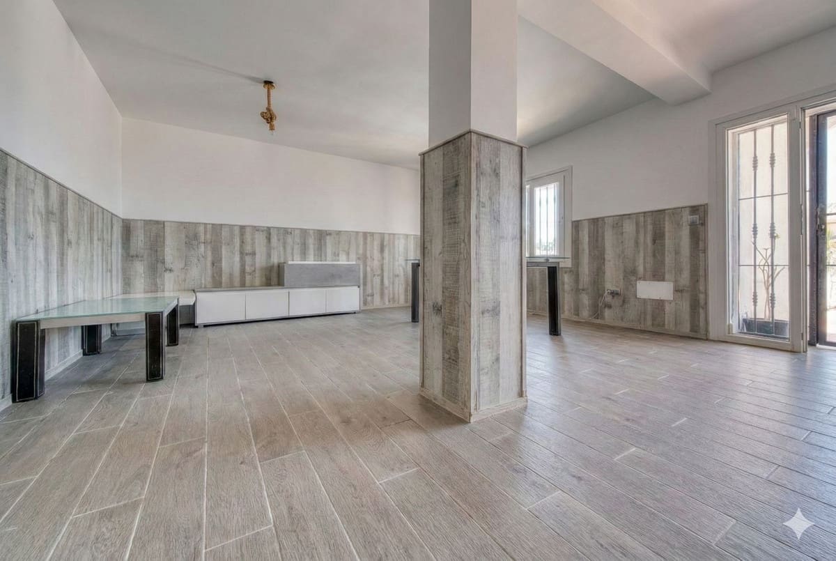 5 makuuhuone Huvila myytävänä paikassa Buenas Noches mukana uima-altaan 
autotalli - 830 000 € (Ref: 9516493)