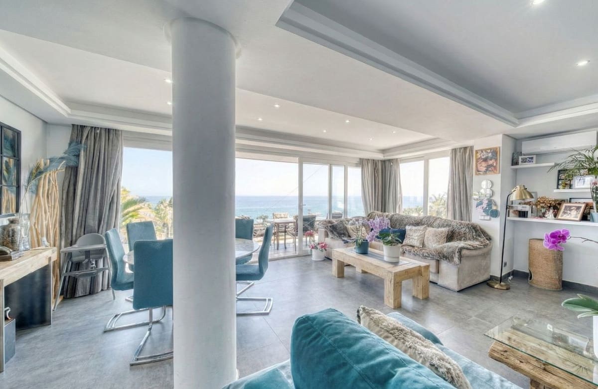 5 bedroom Villa for sale in Buenas Noches with pool garage - € 830,000 (Ref: 9516493)