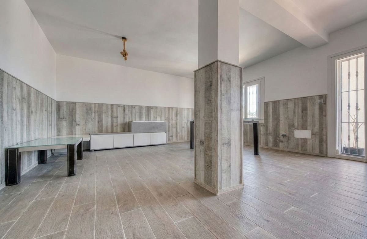 5 bedroom Villa for sale in Buenas Noches with pool garage - € 830,000 (Ref: 9516493)