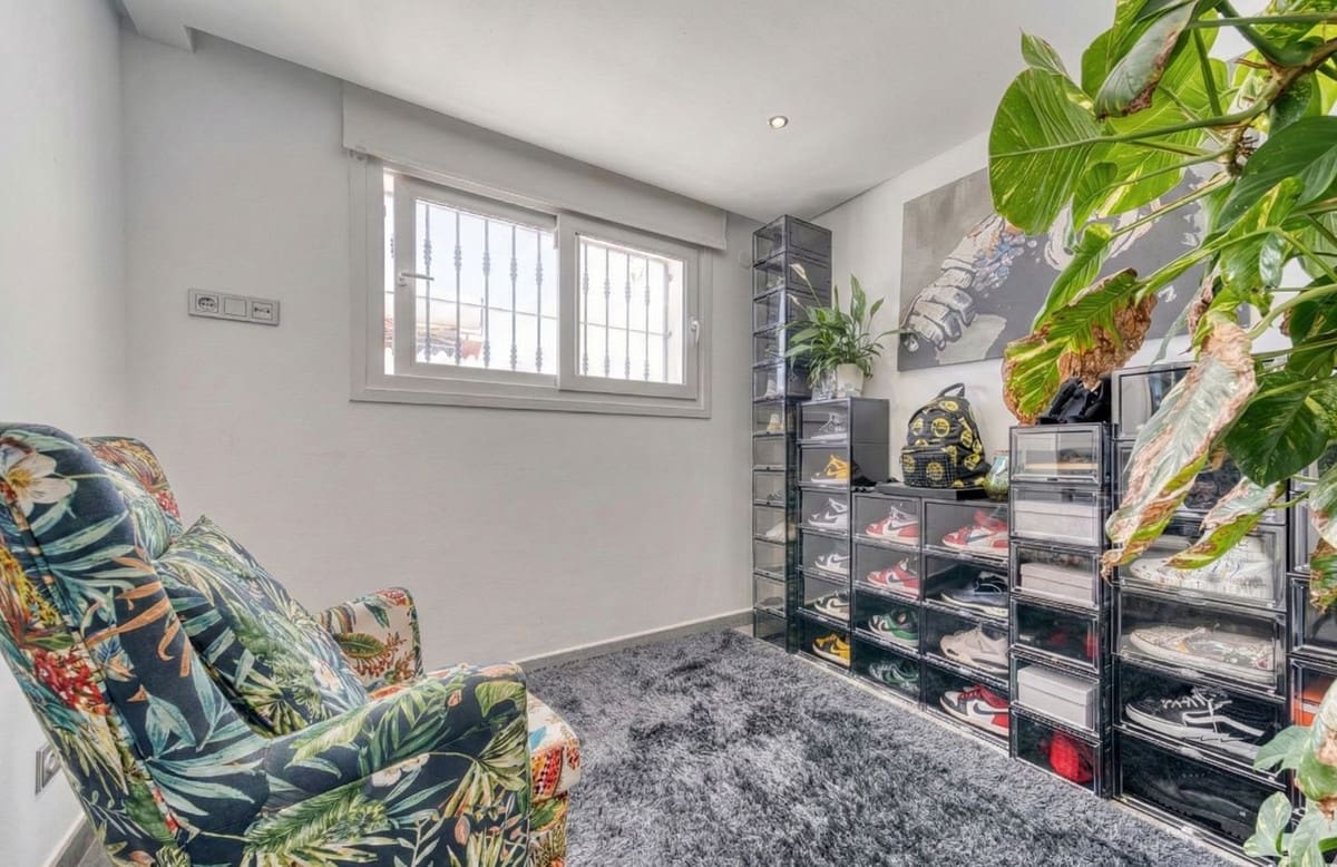 5 soveværelse Villa til salg i Buenas Noches med swimmingpool garage - € 795.000 (Ref: 9516493)