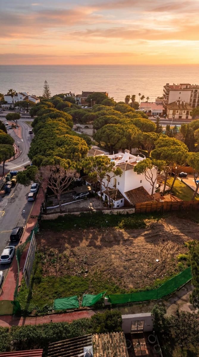 Building Plot for sale in Calahonda - € 2,000,000 (Ref: 9521073)