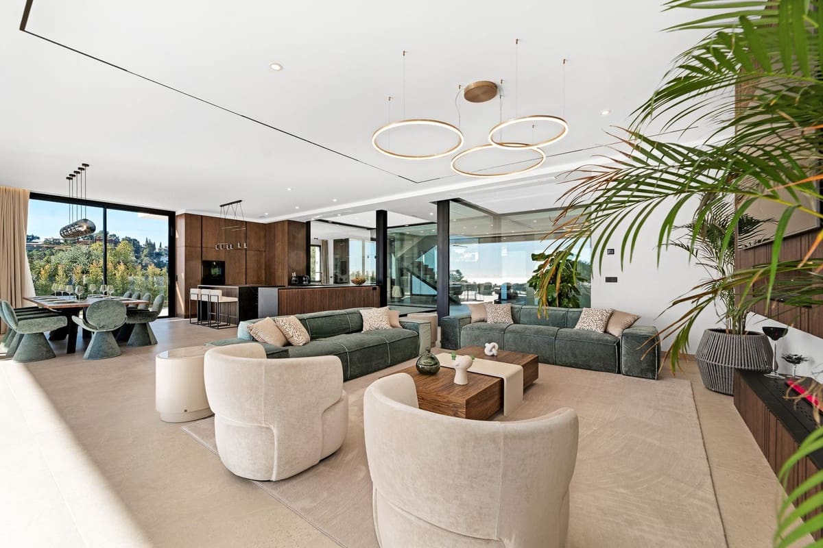 6 bedroom Villa for sale in El Madronal with pool garage - € 7,000,000 (Ref: 9521504)