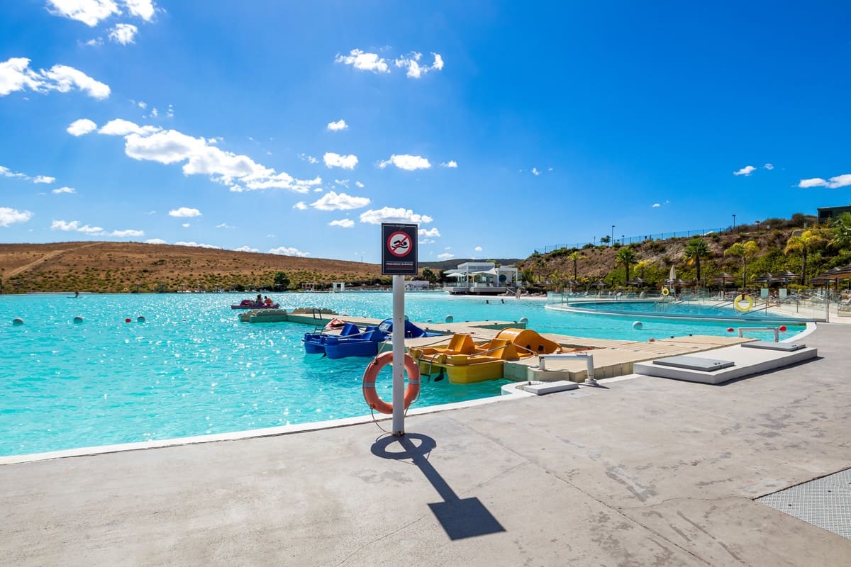 2 bedroom Apartment for sale in Casares with pool garage - € 390,000 (Ref: 9522856)