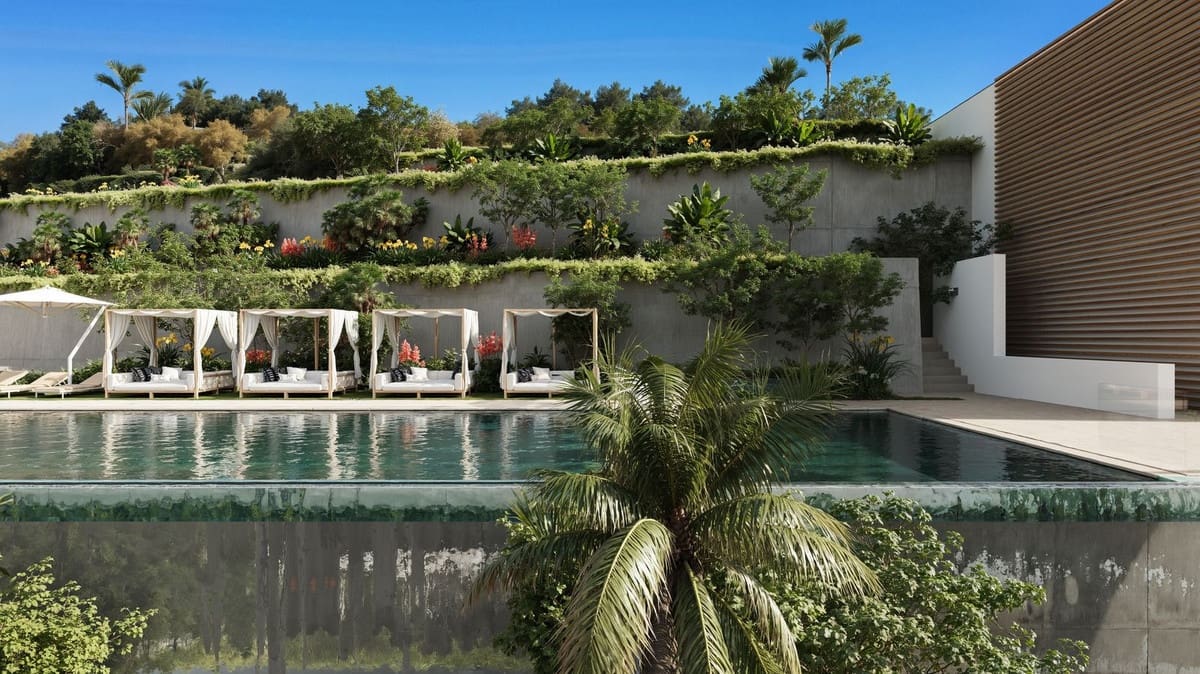 3 bedroom Townhouse for sale in Elviria with pool garage - € 900,000 (Ref: 9528584)