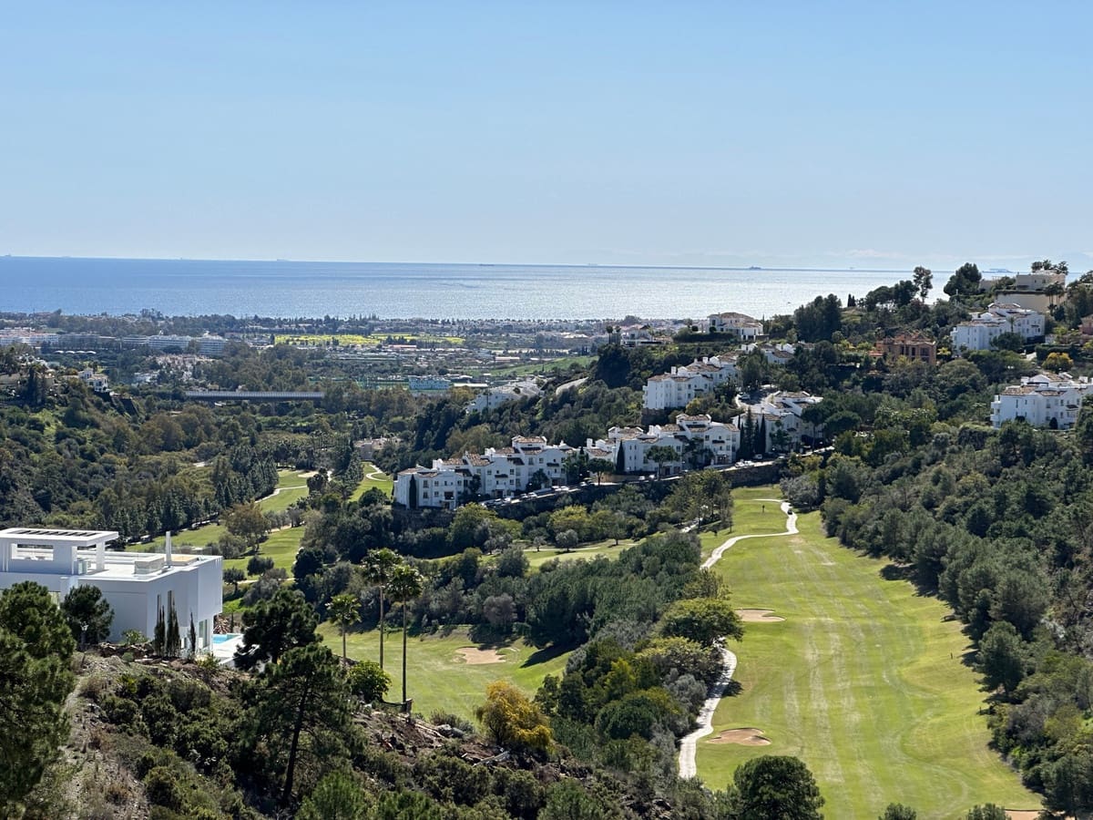 Chalet de 6 habitaciones en El Madroñal en venta con piscina garaje - 11.300.000 € (Ref: 9532199)