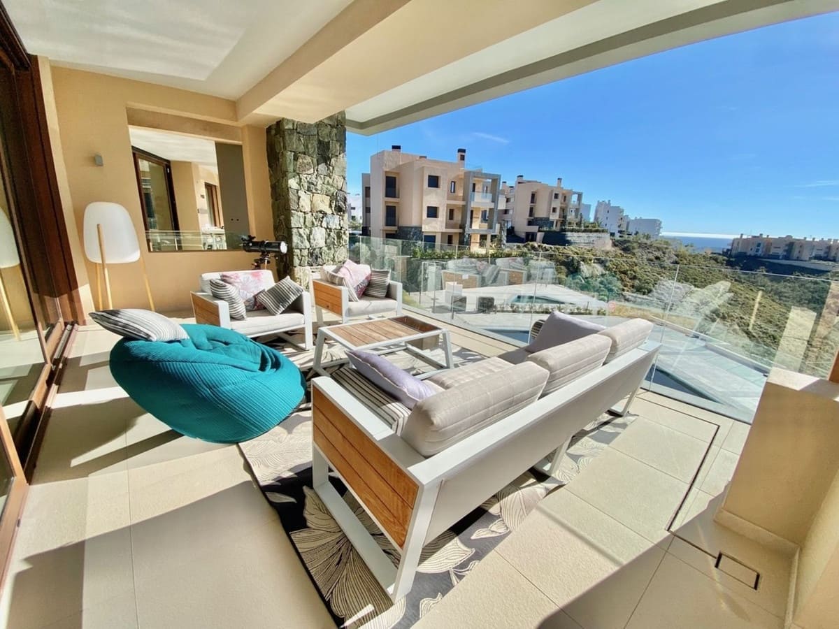 4 quarto Apartamento para venda em Benahavis com piscina garagem - 1 700 000 € (Ref: 9532204)