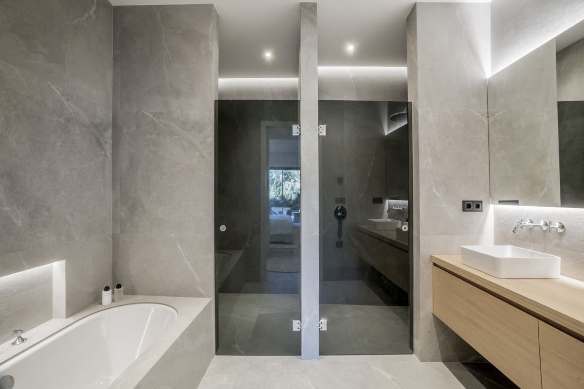 3 camera da letto Appartamento in vendita in Golden Mile con piscina garage - 1.995.000 € (Rif: 9559186)