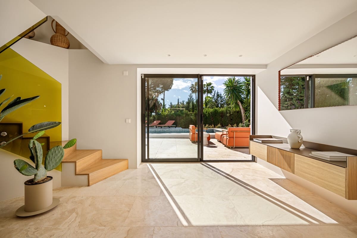 4 soveværelse Villa til salg i Nueva Andalucia med swimmingpool garage - € 3.450.000 (Ref: 9559188)