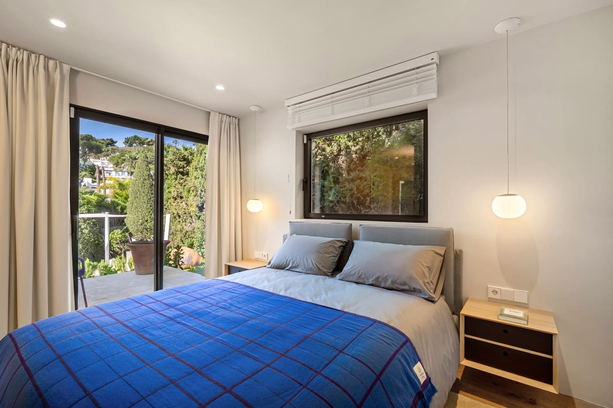 Chalet de 4 habitaciones en Nueva Andalucia en venta con piscina garaje - 3.450.000 € (Ref: 9559188)