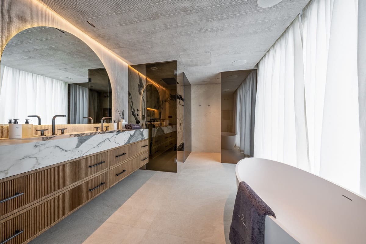 Chalet de 5 habitaciones en Nueva Andalucia en venta con piscina garaje - 8.300.000 € (Ref: 9559189)