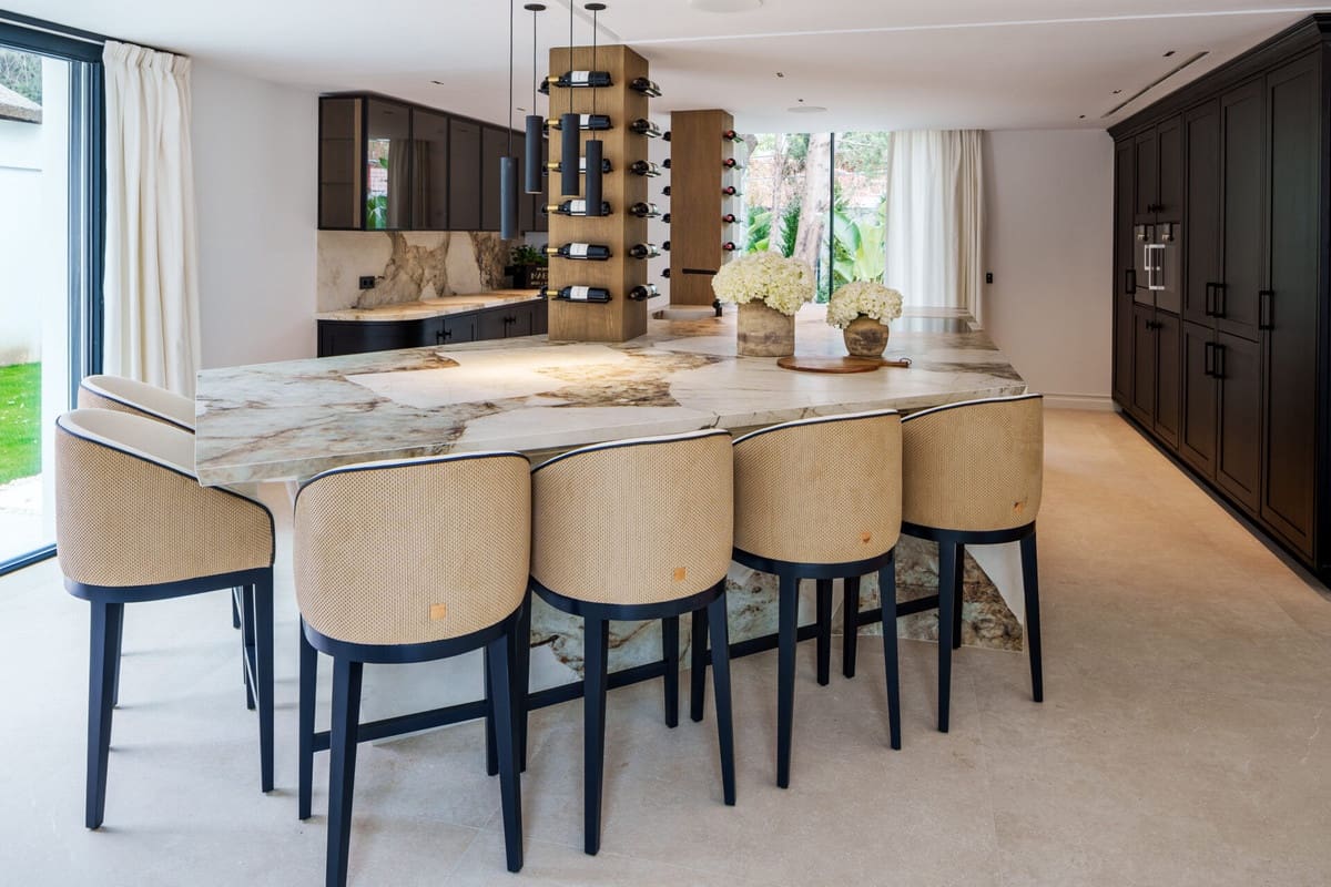 Chalet de 5 habitaciones en Nueva Andalucia en venta con piscina garaje - 8.300.000 € (Ref: 9559189)