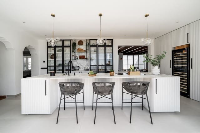 4 camera da letto Villa in vendita in El Madroñal, Benahavís con piscina garage - 2.250.000 € (Rif: 9559479)