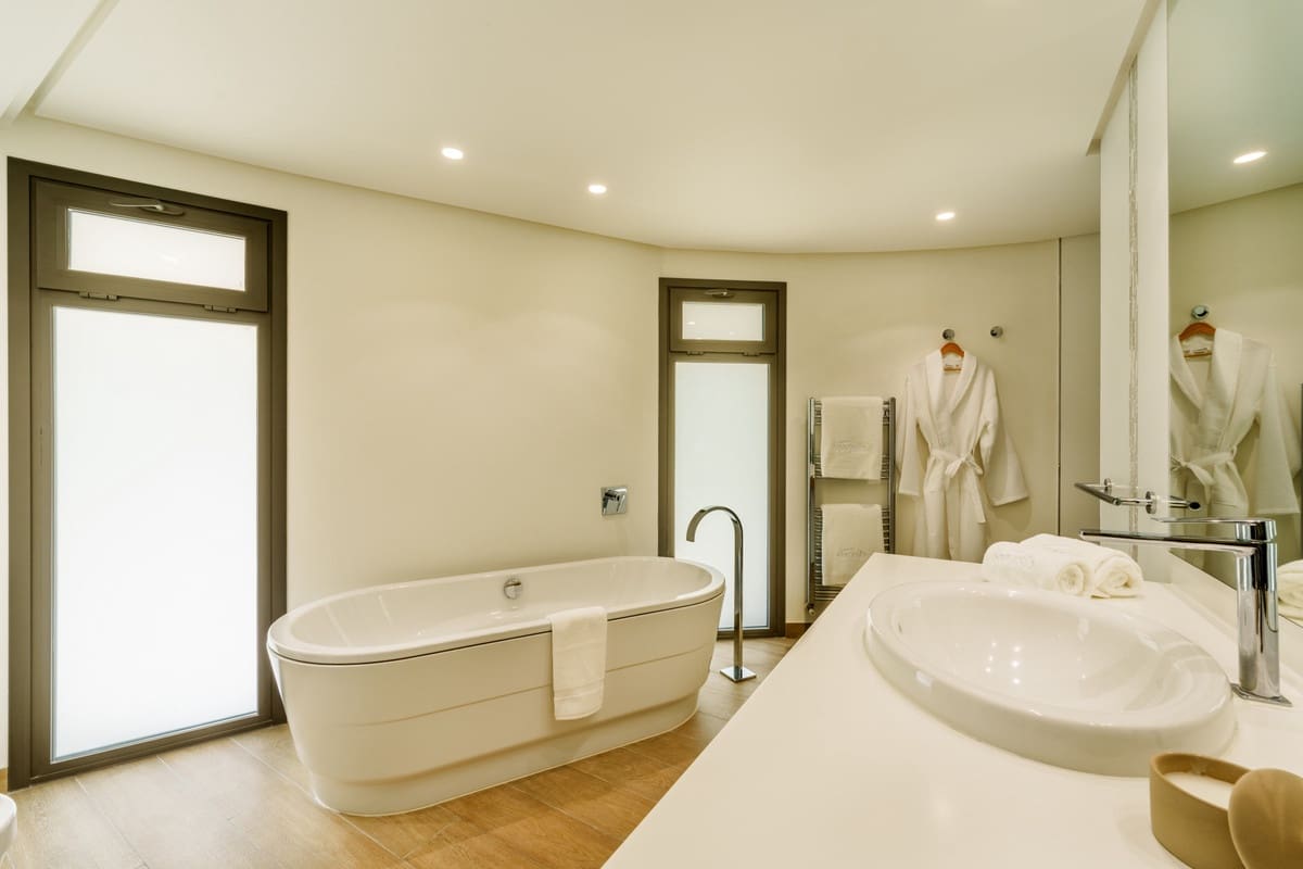 5 makuuhuone Bungalow myytävänä paikassa Nueva Andalucia mukana uima-altaan 
autotalli - 6 995 000 € (Ref: 9559483)