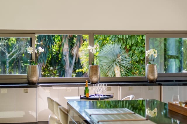 5 makuuhuone Bungalow myytävänä paikassa Nueva Andalucia, Marbella mukana uima-altaan 
autotalli - 6 995 000 € (Ref: 9559483)