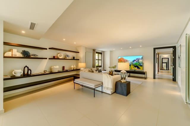 5 sovrum Bungalow till salu i Nueva Andalucia, Marbella med pool garage - 6 995 000 € (Ref: 9559483)