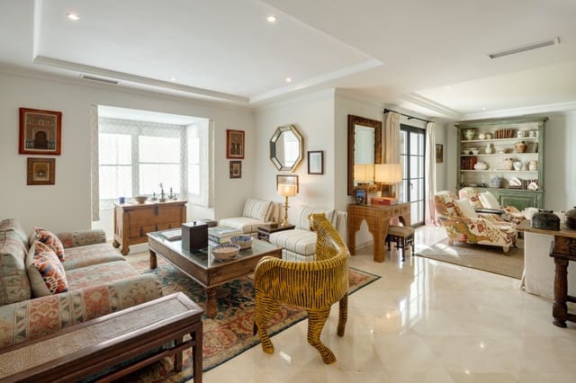 4 bedroom Villa for sale in La Quinta, Benahavís with pool garage - € 2,950,000 (Ref: 9559484)