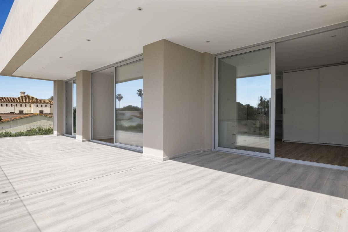 5 sypialnia Willa na sprzedaż w San Pedro de Alcantara z basenem garażem - 2 950 000 € (Ref: 9569449)