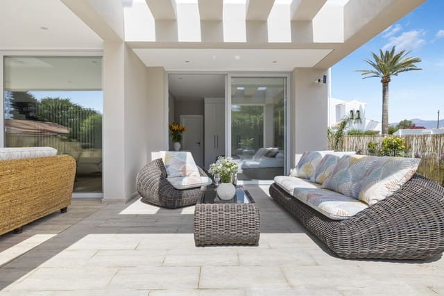 5 sypialnia Willa na sprzedaż w San Pedro de Alcantara, Marbella z basenem garażem - 2 950 000 € (Ref: 9569449)