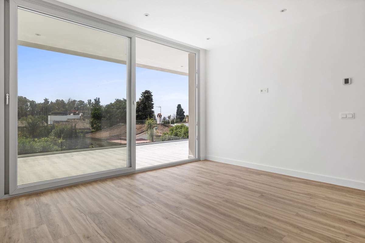 5 sypialnia Willa na sprzedaż w San Pedro de Alcantara z basenem garażem - 2 950 000 € (Ref: 9569449)