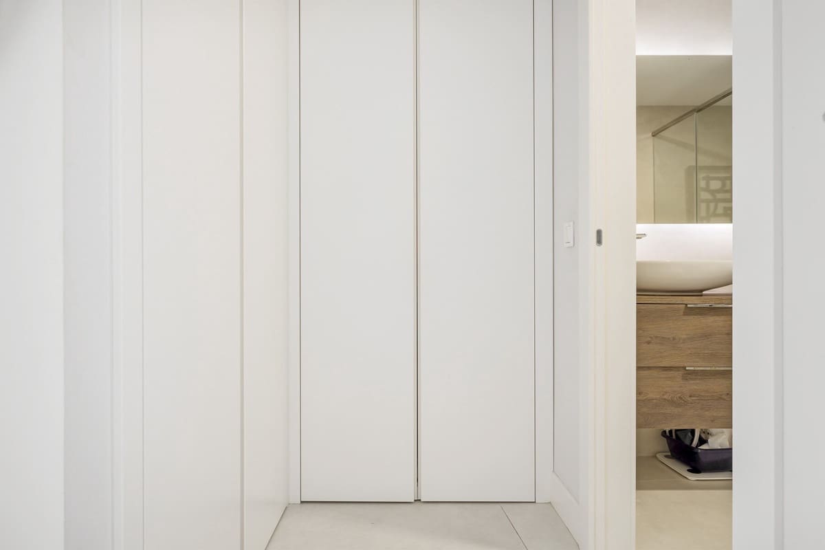 3 slaapkamer Strandappartement te koop in New Golden Mile met zwembad garage - € 1.390.000 (Ref: 9569955)