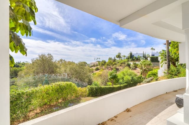 Chalet de 5 habitaciones en Golden Mile, Marbella en venta con piscina garaje - 1.990.000 € (Ref: 9569959)