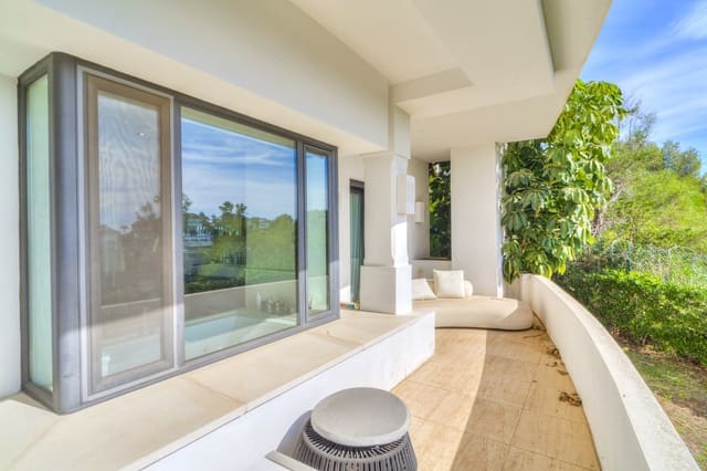 Chalet de 5 habitaciones en Golden Mile, Marbella en venta con piscina garaje - 1.990.000 € (Ref: 9569959)