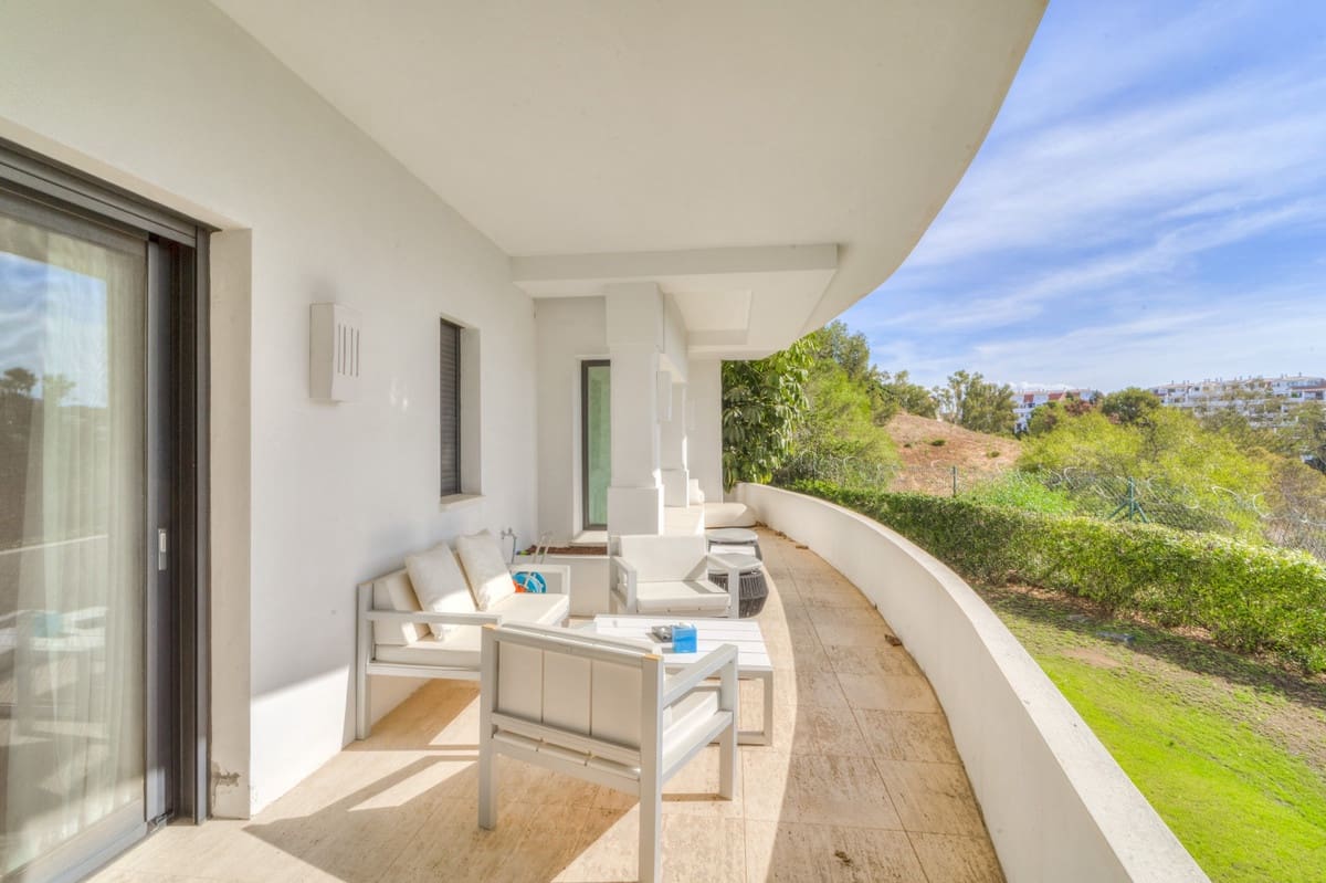 5 camera da letto Villa in vendita in Golden Mile con piscina garage - 1.990.000 € (Rif: 9569959)