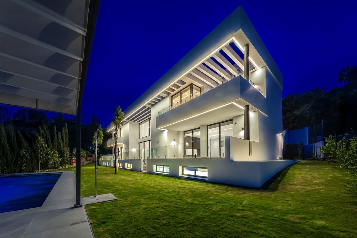 Chalet de 6 habitaciones en Benahavís en venta con piscina garaje - 3.990.000 € (Ref: 9588470)