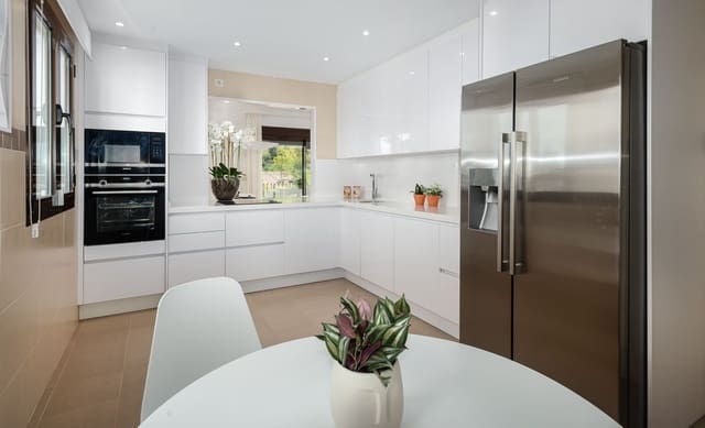 4 Zimmer Strandapartment zu verkaufen in Casares mit Pool Garage - 718.692 € (Ref: 9590478)