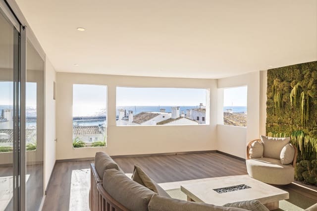 Apartamento Playa de 5 habitaciones en Puerto Banus, Marbella en venta - 2.650.000 € (Ref: 9628100)