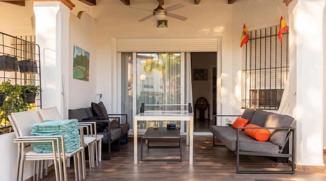 3 soveværelse Byhus til salg i Los Naranjos, Marbella med swimmingpool - € 678.000 (Ref: 9628101)