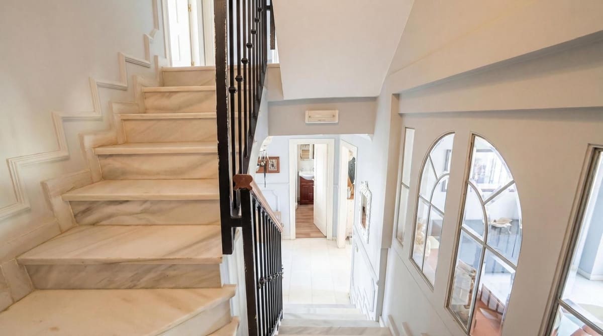 3 bedroom Townhouse for sale in Nueva Andalucia with pool - € 678,000 (Ref: 9628101)