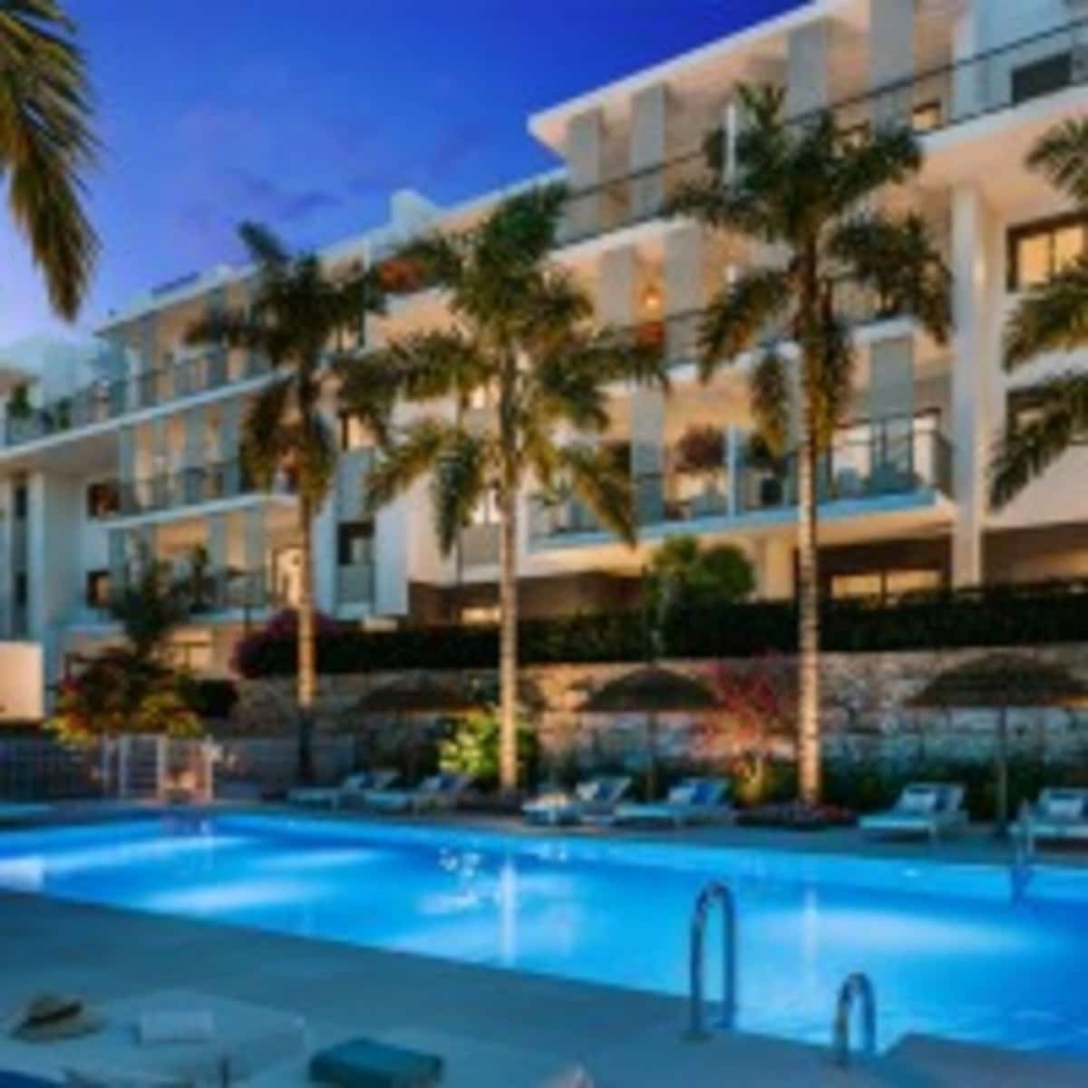 3 bedroom Apartment for sale in Estepona with pool garage - € 630,000 (Ref: 9628104)