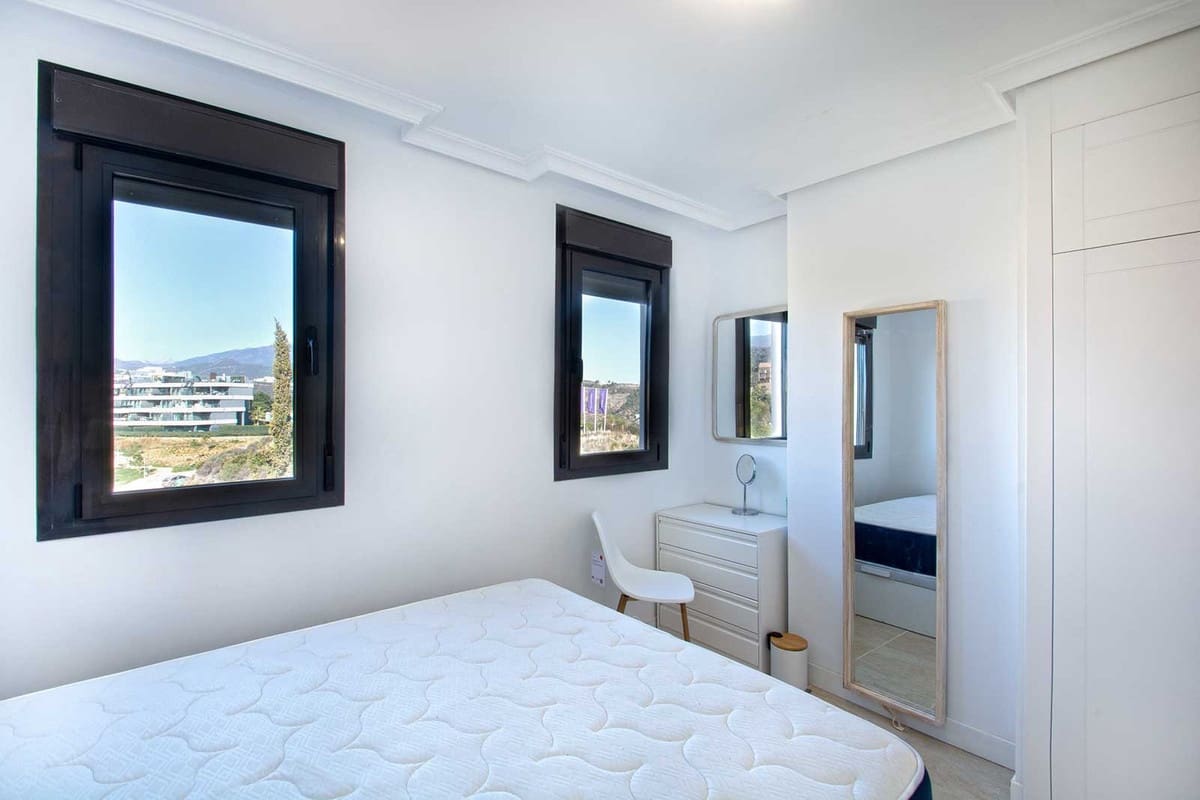 2 bedroom Penthouse for sale in New Golden Mile with pool - € 495,000 (Ref: 9628108)