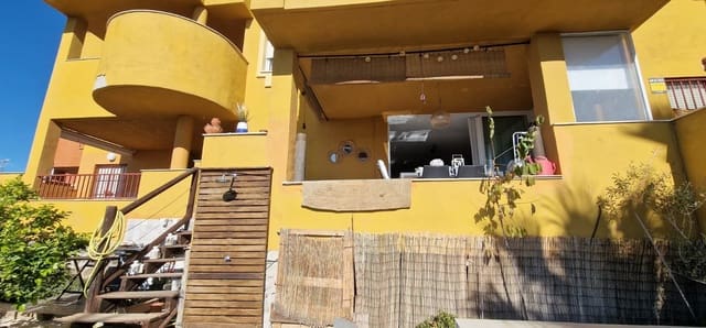 2 soveværelse Lejlighed til salg i La Reserva, Marbella med swimmingpool garage - € 380.000 (Ref: 9646185)
