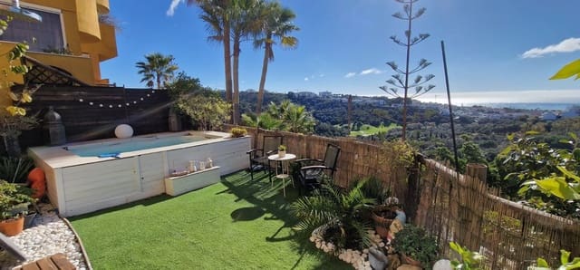 2 soveværelse Lejlighed til salg i La Reserva, Marbella med swimmingpool garage - € 380.000 (Ref: 9646185)
