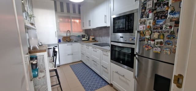 2 soveværelse Lejlighed til salg i La Reserva, Marbella med swimmingpool garage - € 380.000 (Ref: 9646185)