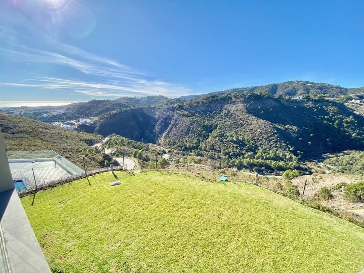 4 slaapkamer Appartement te koop in Benahavis met zwembad garage - € 1.700.000 (Ref: 9649825)