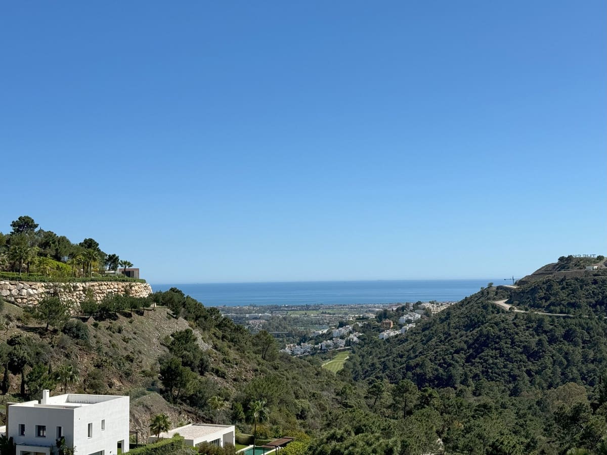 6 bedroom Villa for sale in El Madronal with pool garage - € 7,000,000 (Ref: 9652347)